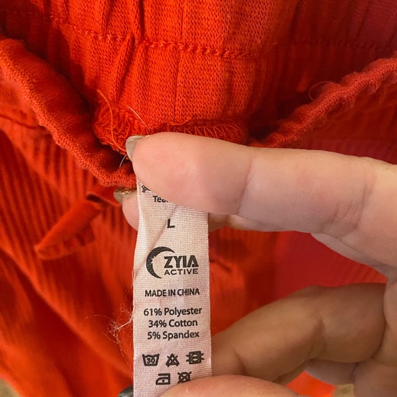 Perfect red pjs - Picture 6 of 8